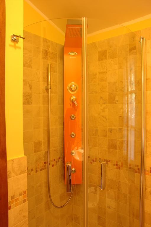Casale Favilluta Guest House Petrignano Room photo